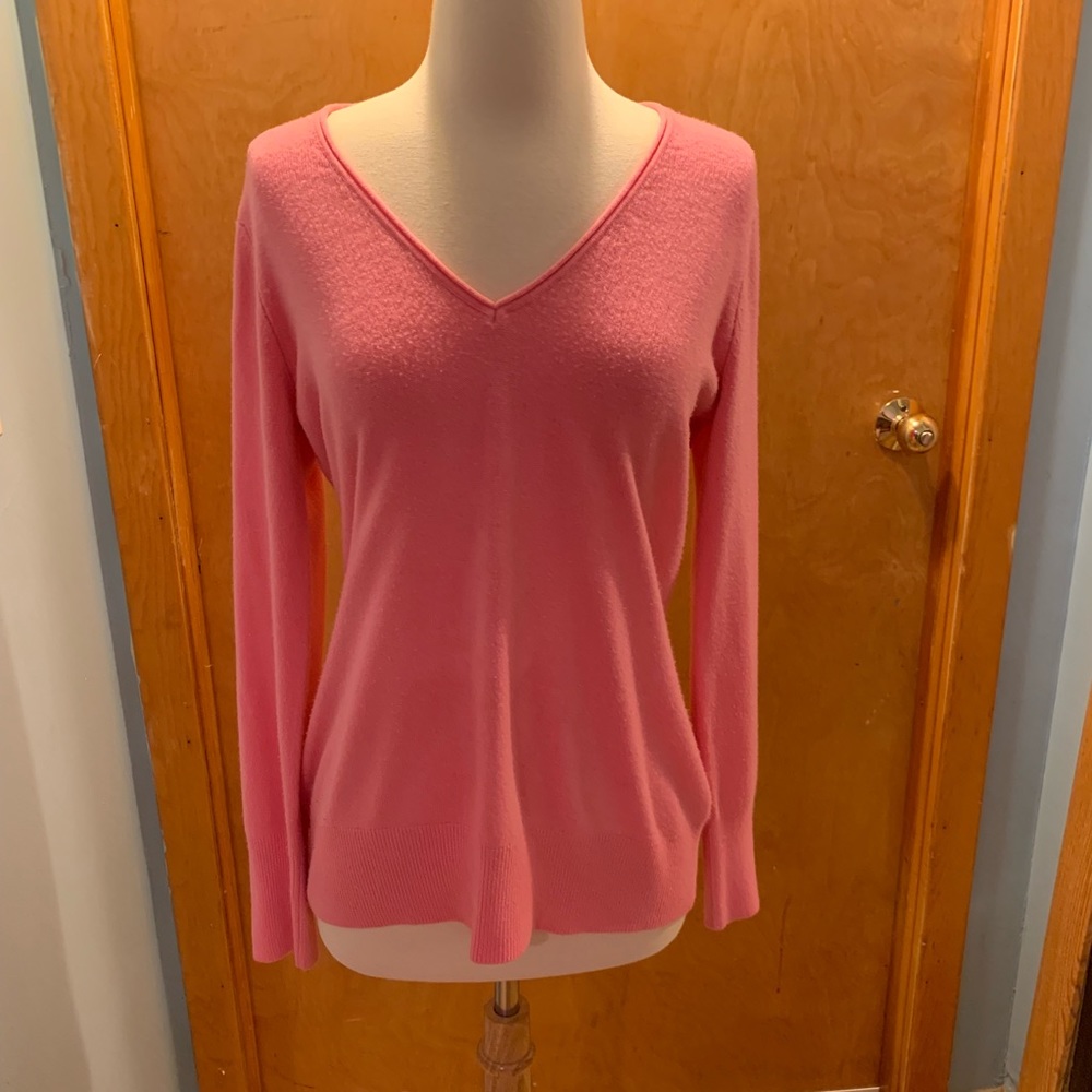 New York & company pink soft sweater. Size large